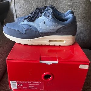 Nike Air Max 1